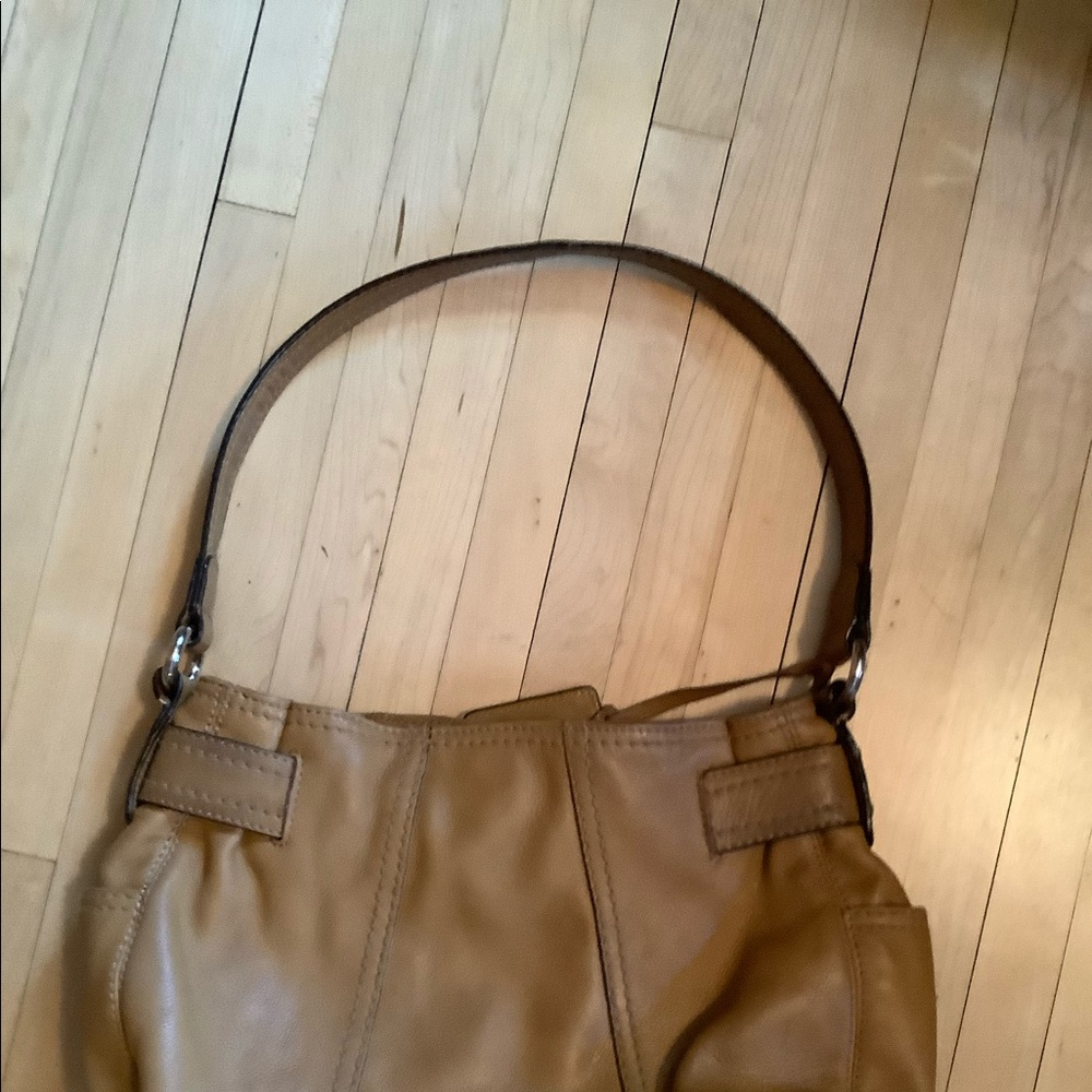 Purse - Picture 2 of 3